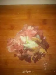 Make Corn and garlic fried meat step 2