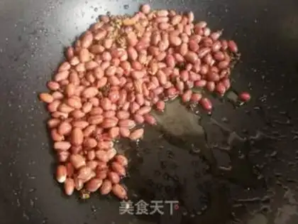 Make Spicy peanut rice step 4