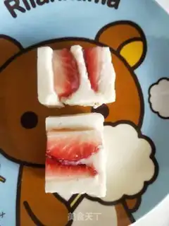 Make Strawberry milk step 3