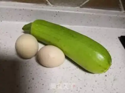 Make Cracker eggcake step 1