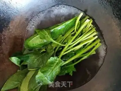 Make Vegetable sausage rice step 1