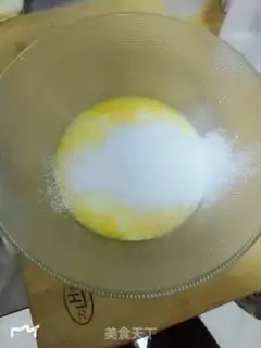 Make Portuguese egg curvature step 3