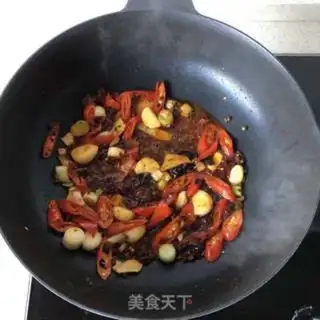 Make Spicy dry shrimp step 5