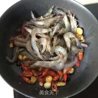 Make Spicy dry shrimp step 6