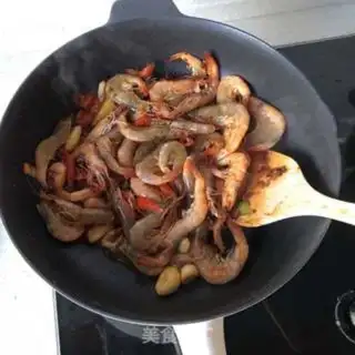 Make Spicy dry shrimp step 7