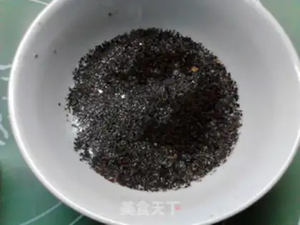 Make Buddha-style milk and tea step 1