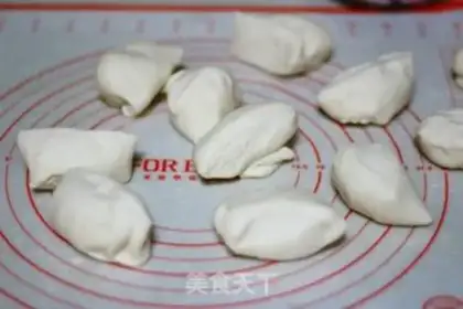 Make The date-hot buns step 3