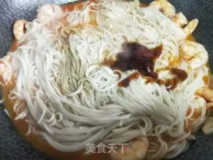 Make Shrimp noodles step 5