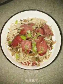 Make Sour sausage noodles step 7