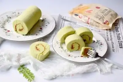 Make Spinach pine roll step 13