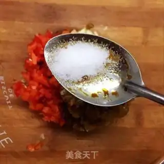 Make Pepper chopping pig hoof step 8