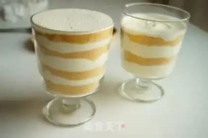 Make Strawberry wood cups step 3