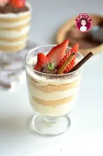 Make Strawberry wood cups step 4