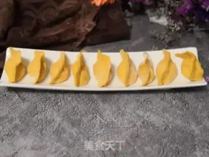 Make Pumpkin shrimp meat dumplings step 12