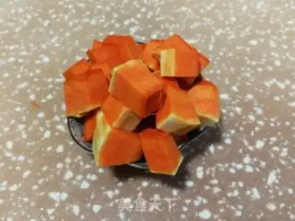 Make Pumpkin peanut porridge step 1
