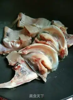 Make Catfish head step 1