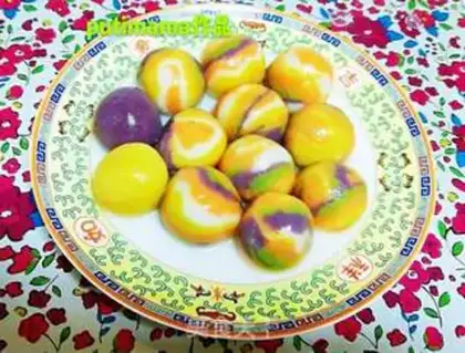 Make Creative Rainstone Yuen step 10