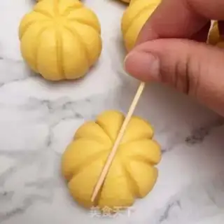 Make Pumpkin step 7