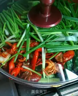 Make Spicy lobster step 10