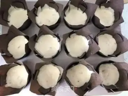 Make Onion pine cake step 12