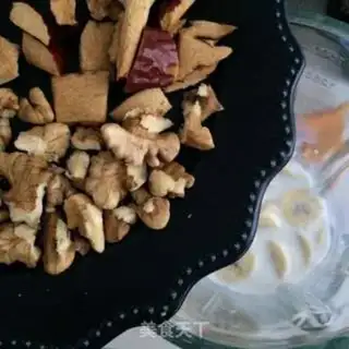 Make Milk-tree walnut cup step 4
