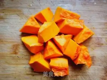 Make Pumpkin lilies step 2