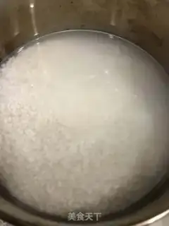 Make Pineapple rice step 0