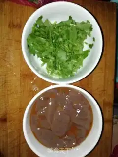 Make Onion fried liver step 1