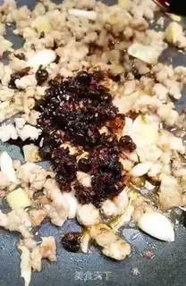 Make Chili fried meat step 4