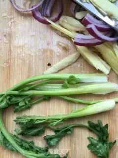Make Onion with lamb step 8