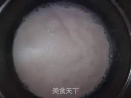 Make White, fat, fat buns step 0