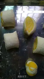 Make Double-coloured buns step 11