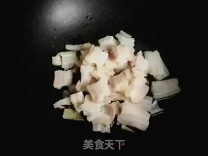 Make Garlic sprouts back to the pot step 5
