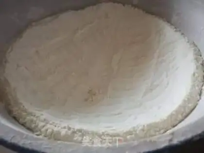 Make White, fat, fat buns step 2