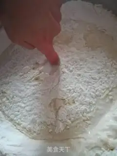 Make White, fat, fat buns step 7