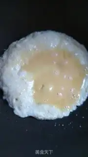 Make Tomatoes, fried eggs step 4