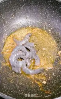 Make Tomato shrimp noodles step 5