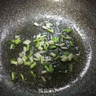 Make Vegetable beef paste at colour step 3