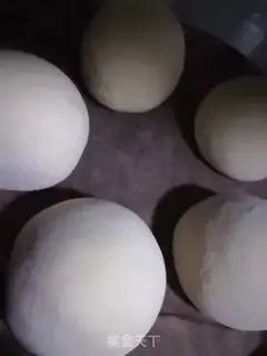 Make White, fat, fat buns step 23