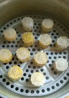 Make Pumpkin steam mooncake step 9