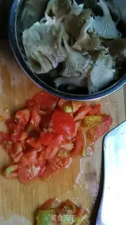 Make Tomato mushroom noodles step 0