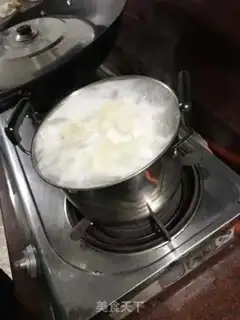 Make Spicy ginger potato soup step 3