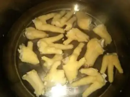 Make Hot chicken feet step 0