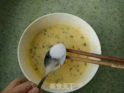 Make Onion omelet step 3