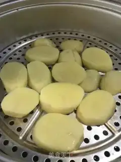 Make Mashed potatoes step 0