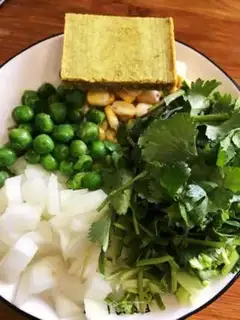Make Shrimp curry rice step 0