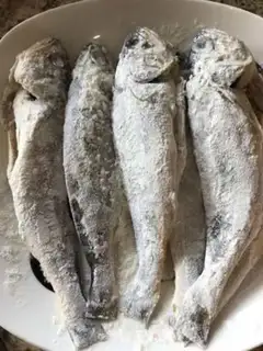 Make Snow-cooked yellow fish step 3