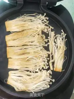 Make The tacos are roasted with golden mushrooms step 2