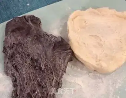 Make Two-colour milk rolls step 5