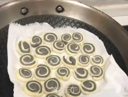 Make Two-colour milk rolls step 8